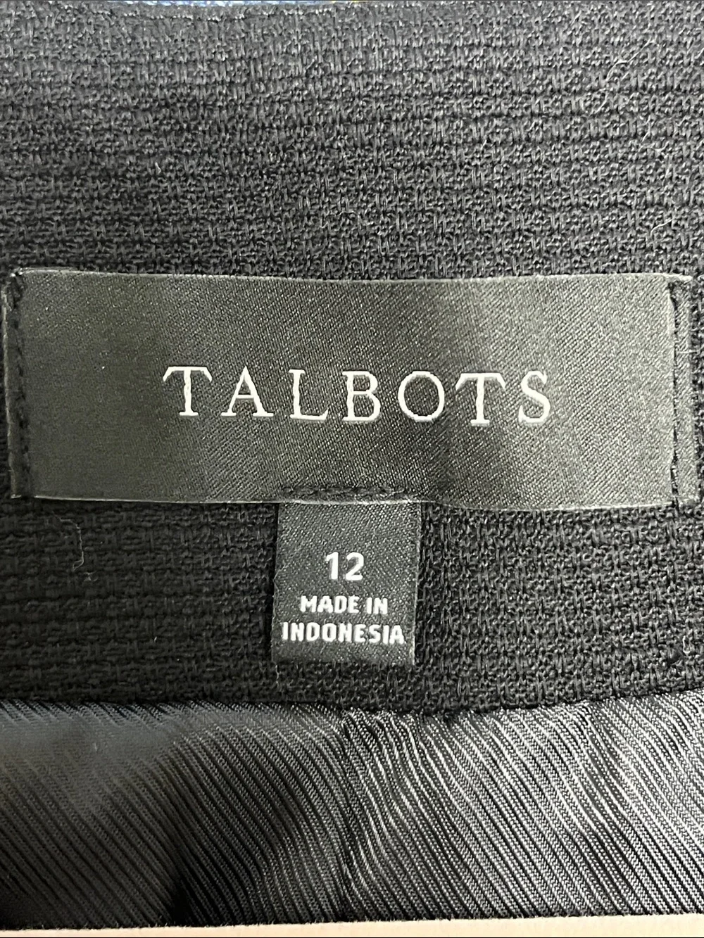Talbots Black Button down Vest Sz 12 Tailored Fit Lined Sleeveless